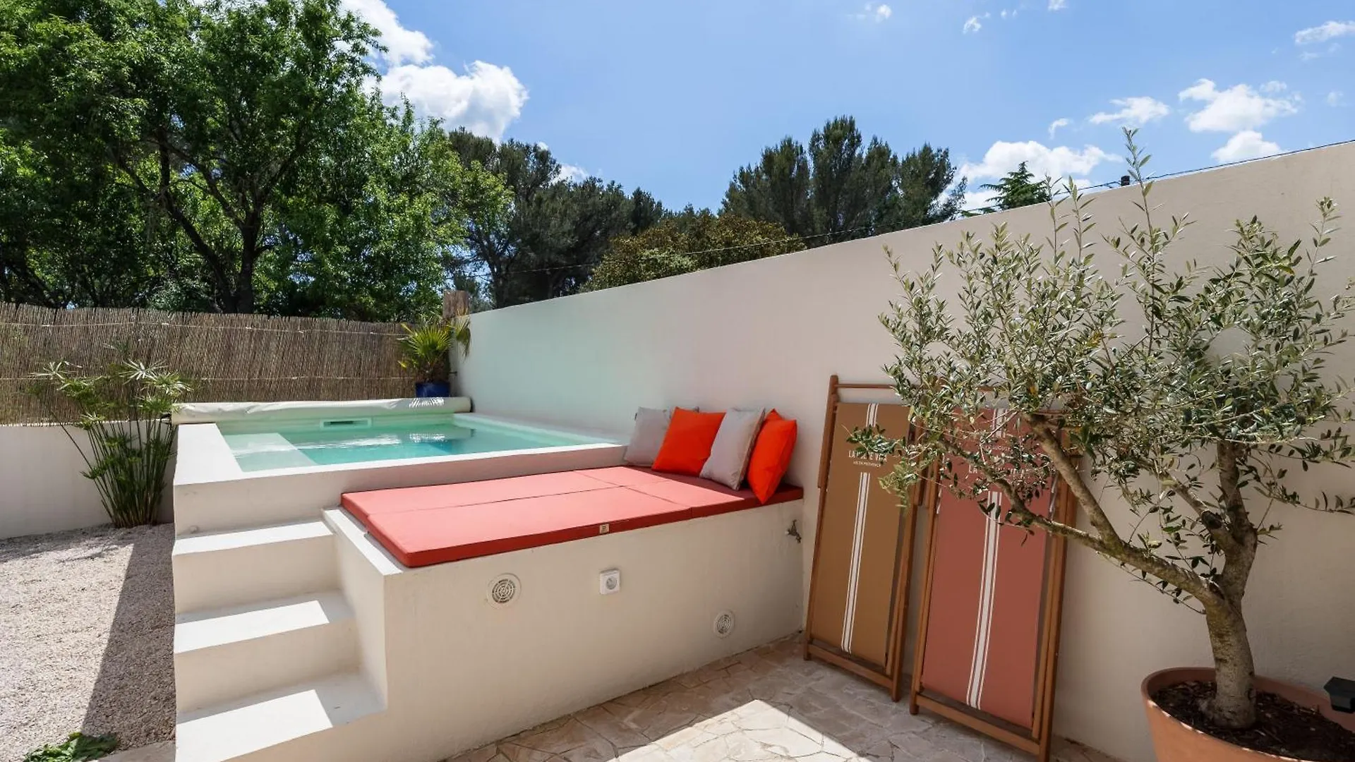 Villa Augustine - Maison Classee 5 Etoiles Avec Piscine A Aix En Provence kontakter